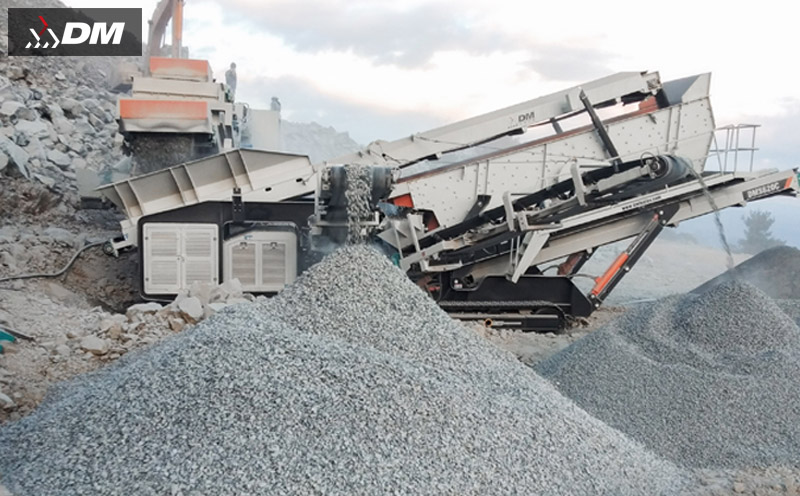 How Tire Mobile Crushing Stations Process Quartz