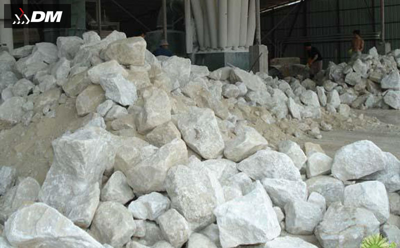 Which Crushing Equipment is More Suitable for Limestone Crushing?
