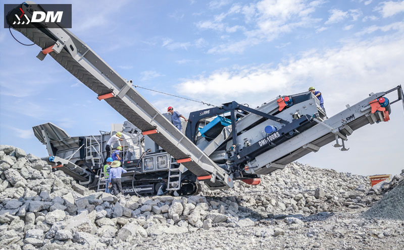 Performance and Usage of Crawler-type Mobile Crushing Equipment