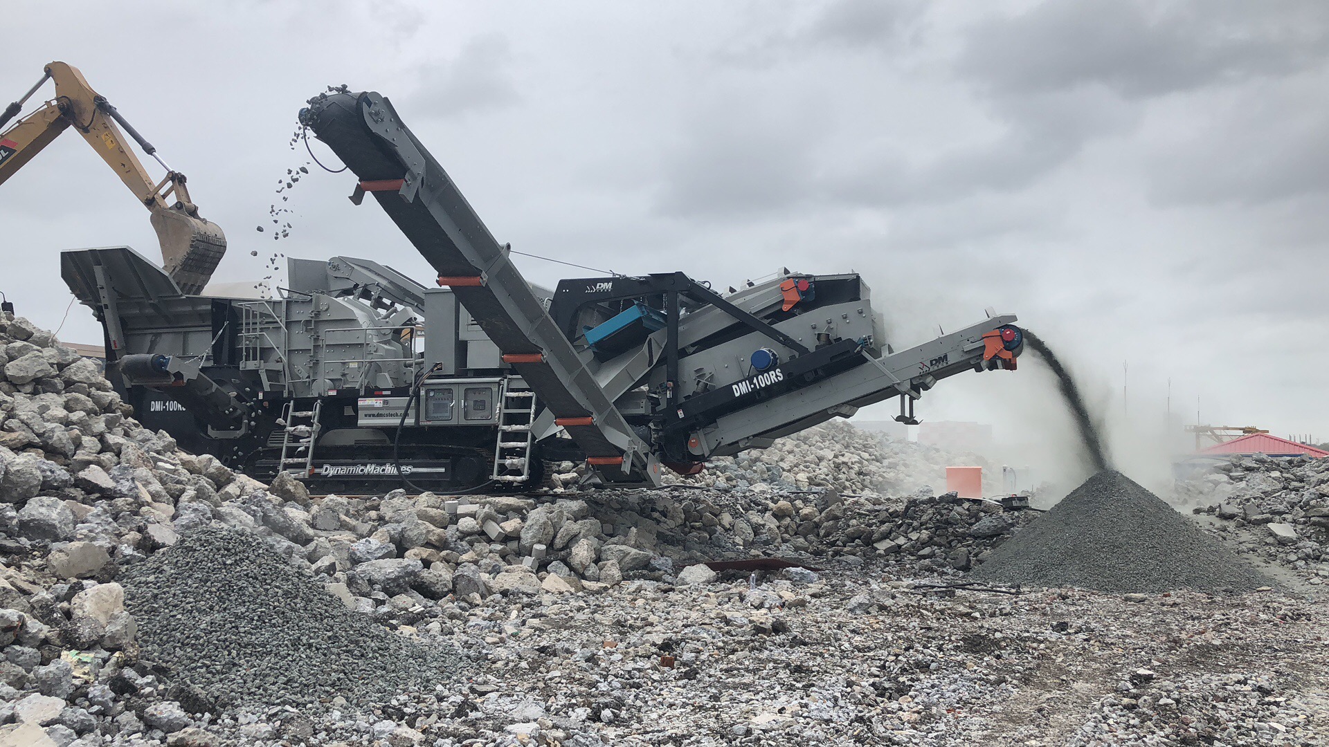 On-site Recycling of Construction Waste: How Crawler Mobile Impact Crusher Builds a Profit Chain