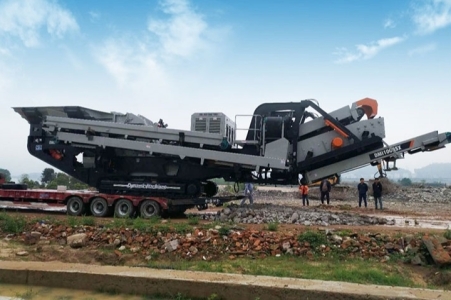 100 tons per hour construction waste crawler mobile crushing station 